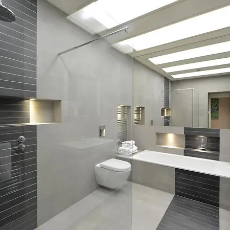 Master View At Penn House Apartman York